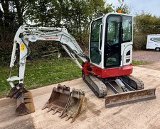 Takeuchi TB325R Excavator/digger  (2.5 ton) Zero Tail Swing