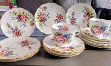 Aynsley Howard Sprays Gilded