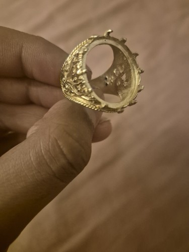 9ct full sovereign - full,