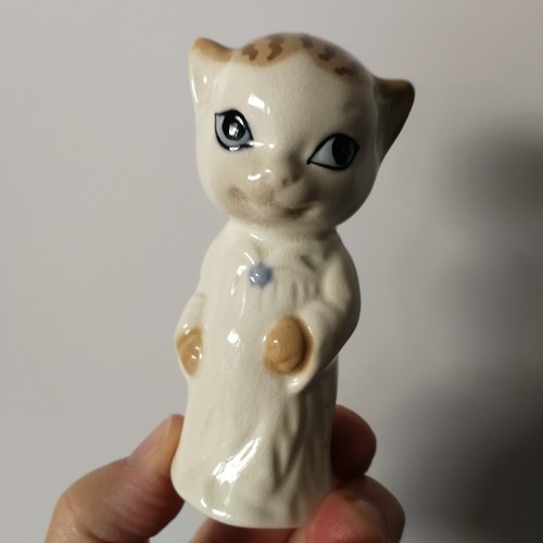 Szeiler cat a nightdress - szeiler,