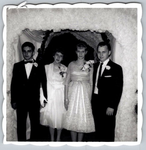 Vtg snapshot high school - b&w,