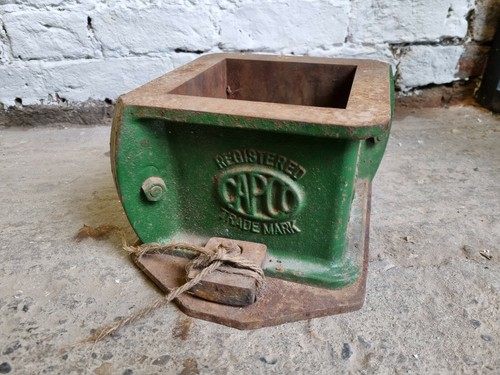 Cast iron architectural - cast,