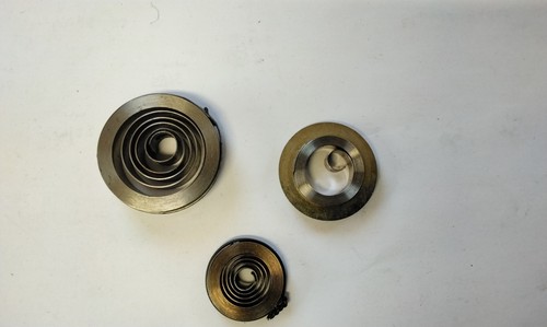 Clock mainsprings hole end - clock,