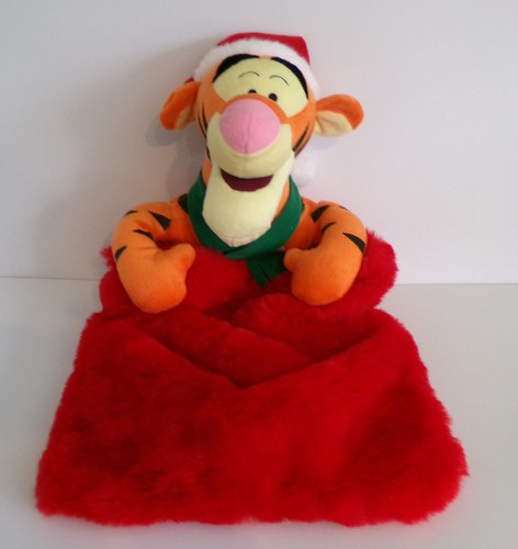 Tigger plush christmas - tigger,