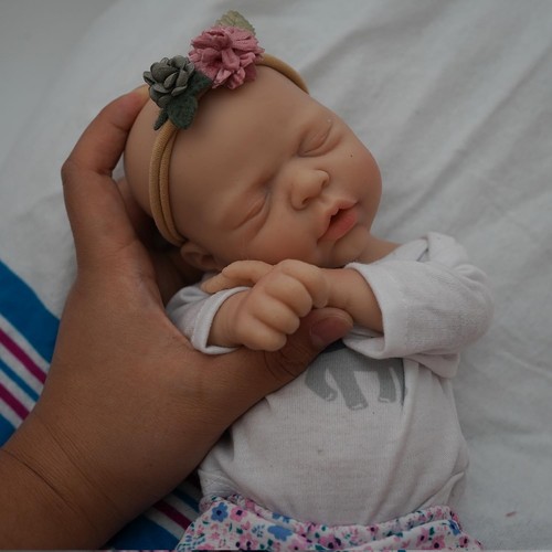 Lifelike reborn baby - baby, dolls