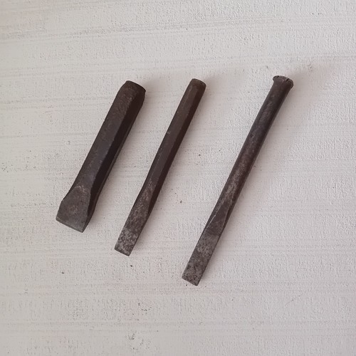 Vintage metal chisels - 3,