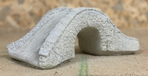 Concrete bridge sculpture
