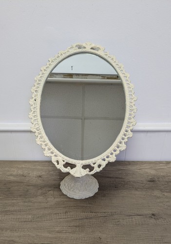 Vintage shabby chic oval - shabby,