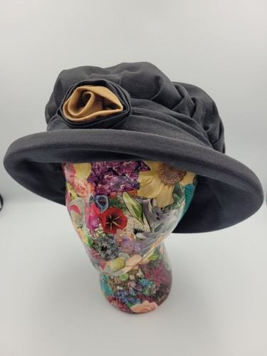 Olney cotton hat - black, flower