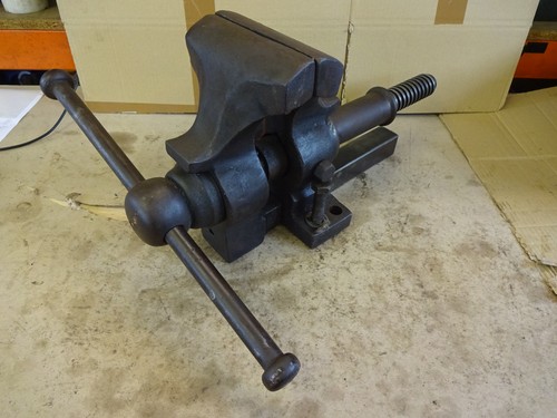 Blacksmiths bench vice