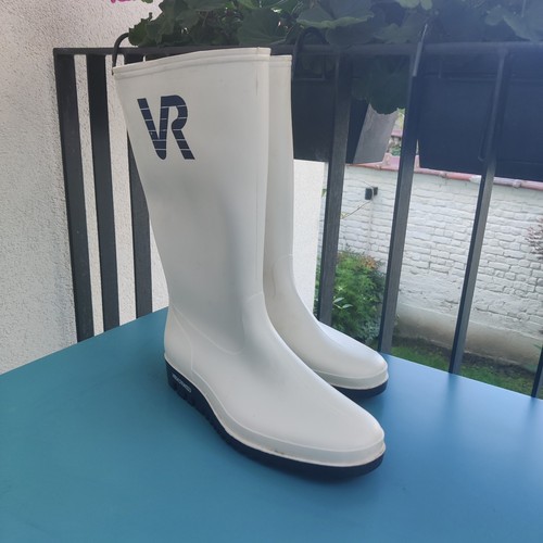 Tall rubber sailing - rubber,