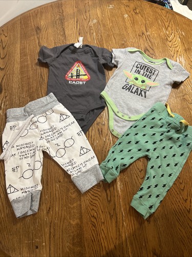Lot one pieces - pieces, 2
