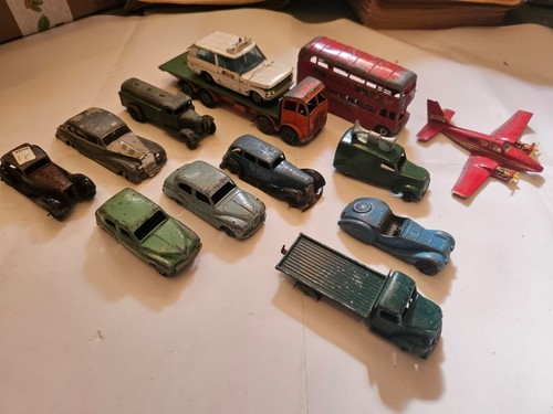 Job lot vintage - job, toys