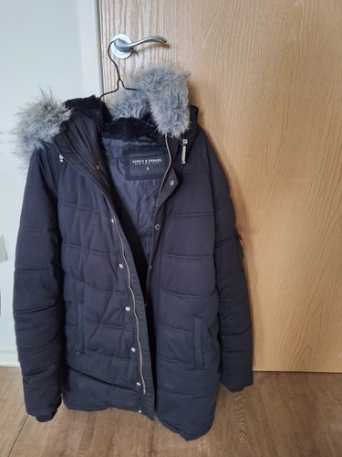 Supply demand black puffer - &,