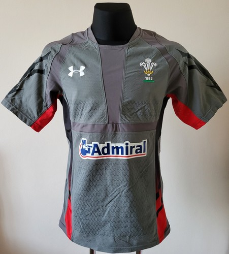 Wales 2013 2014 away - -,
