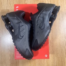 Nike Shox R4 – Triple Black