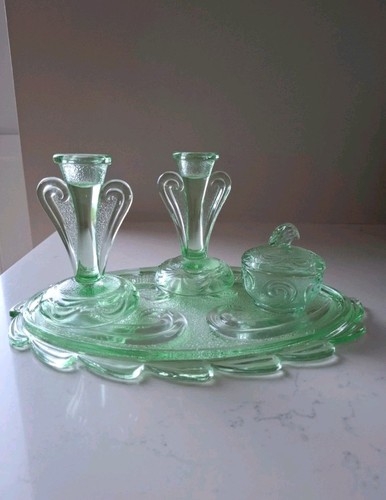1930s art deco - deco, green