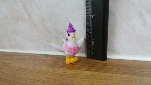 Chickaletta figure paw - 1.75",