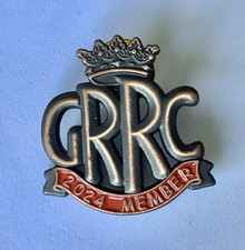 GOODWOOD ROAD RACING CLUB MEMBERS GRRC 2024 LAPEL/PIN BADGE VERY COLLECTABLE