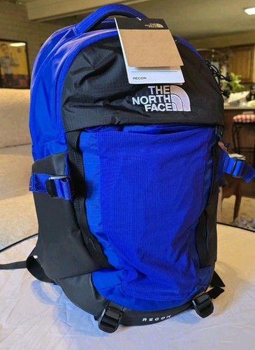 Nwt the north face recon - nwt, day