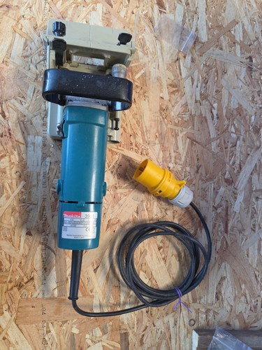 Makita 3901 biscuit joiner - biscuit,