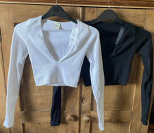 Urban Outfitters Ribbed Long Sleeve V Neck Crop Top x 2 Tops Bundle Size XS UK 6