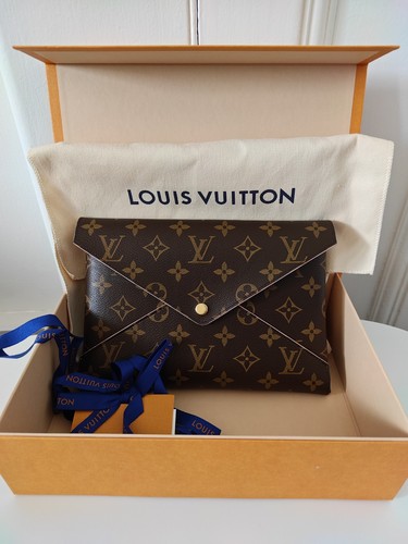 Louis vuitton monogram - louis, canvas