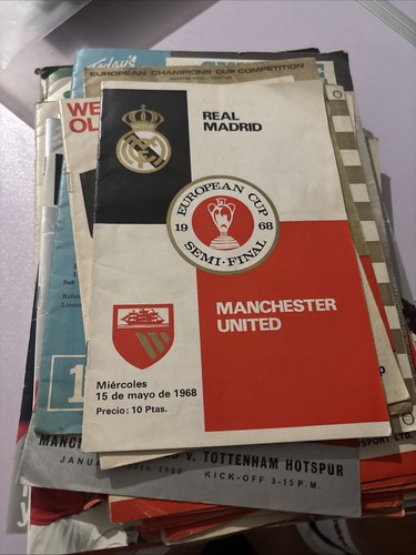 Manchester united programmes - manchester,