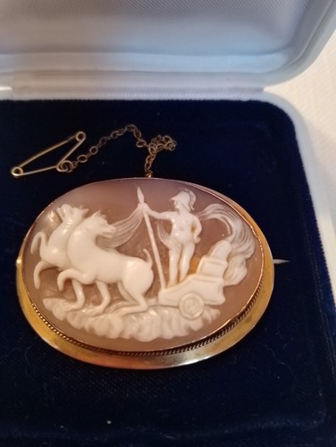 Victorian gold cameo - 9,