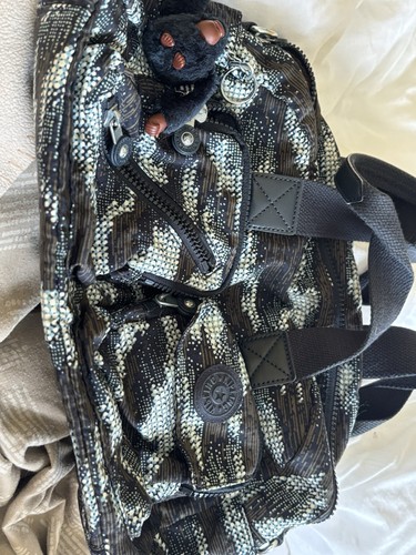 Kipling black handbag - kipling,