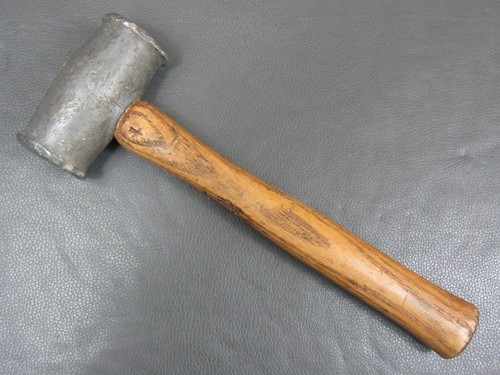 Vintage lead knock off - , mallet