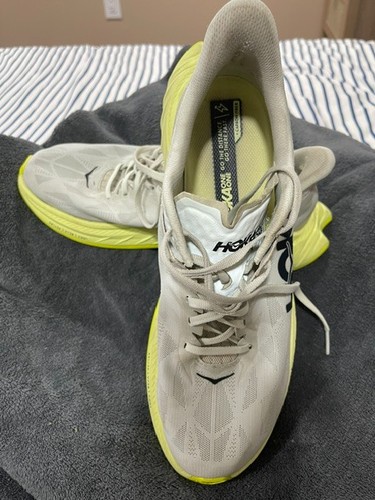 Hoka one carbon - one,