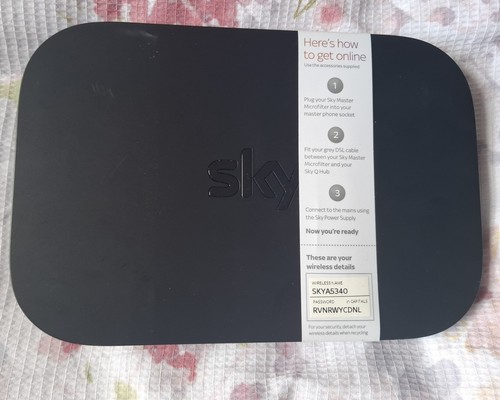 Sky hub broadband router - q,