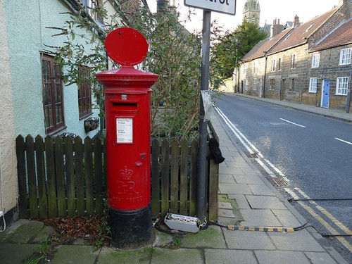 Photo 6x4 post box outside - post,