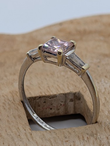 14ct white gold - gold, princess