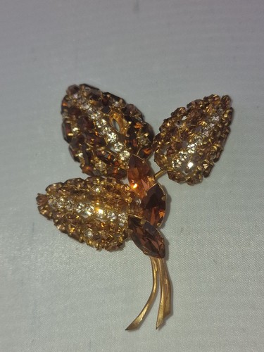 Large leaf design brooch - leaf,