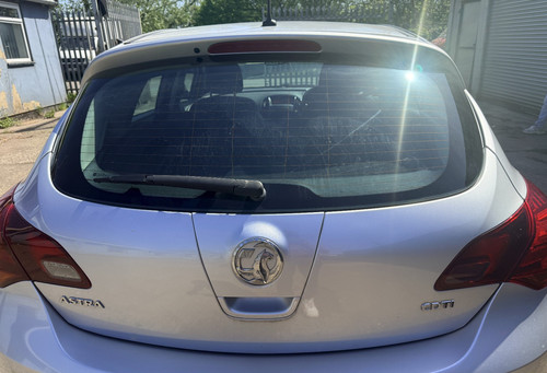 2015 vauxhall astra cdti - vauxhall,
