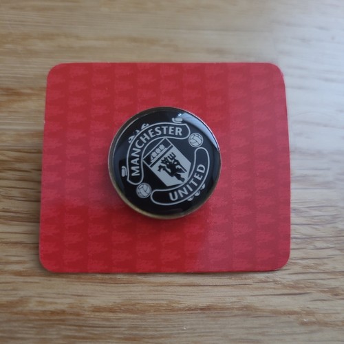 Manchester united crest pin - crest,