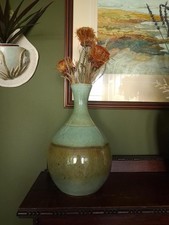 Iden Pottery Rye baluster vase