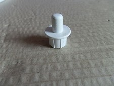 1 x Used Servis M7065-6X/W-1 Fridge/Freezer - Fridge Shelf Support.