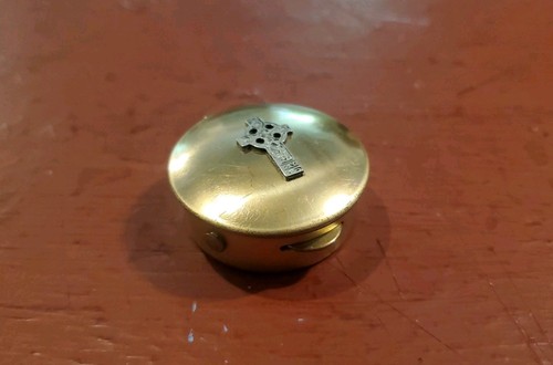 Gold tone metal religious - metal, pyx