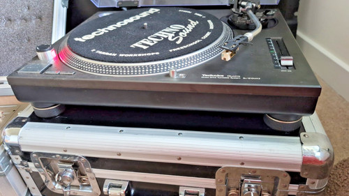 Pair technics 1200 mk2s - pair,