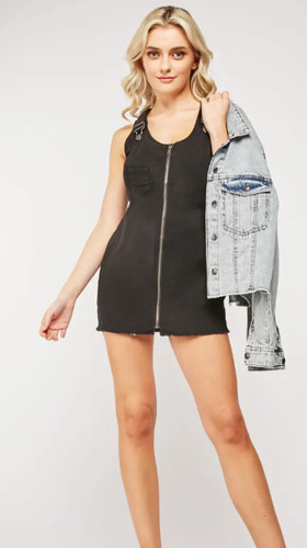 Stylish black raw hem pinafore - raw,