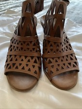 Kurt Geiger Carvella Leather Gladiator Sandals Tan. Size 6. Worn With Care