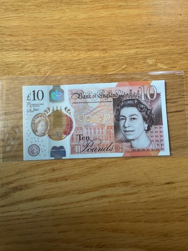 Victoria cleland pound - cleland, £10