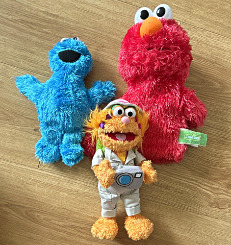 Hasbro sesame street - street, elmo