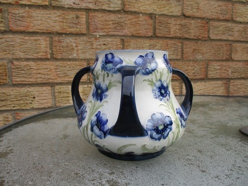 Moorcroft vintage macintyre - moorcroft,