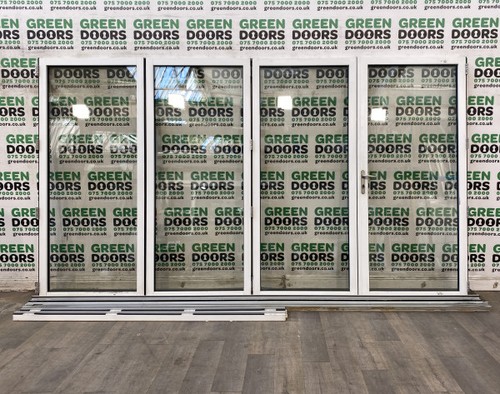 Wooden folding doors - bi-folding,