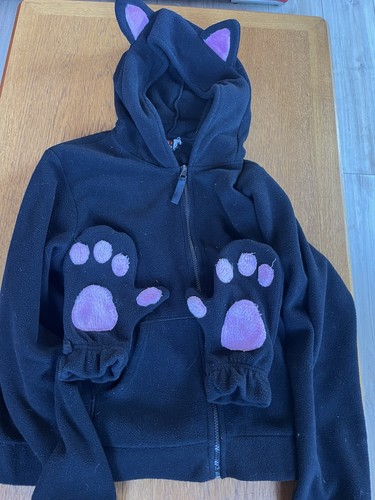 Emily the strange - cat, fleece