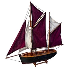 Brixham trawler model - brixham,